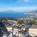 Hotel La Vue D'or 4*
