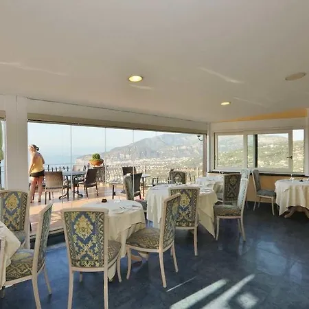 La Vue D'or Hotel 4*