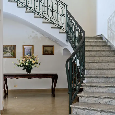 Hotel La Vue D'or 4*