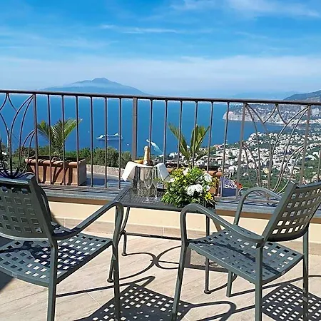 فندق La Vue D'or 4*