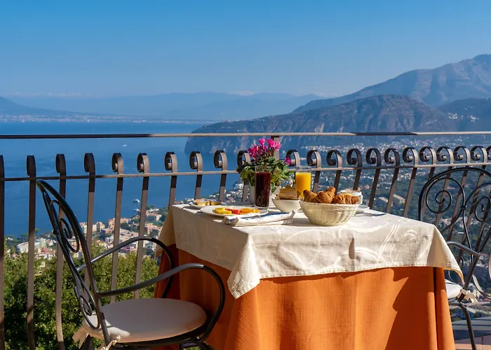 La Vue D'or Отель Сорренто