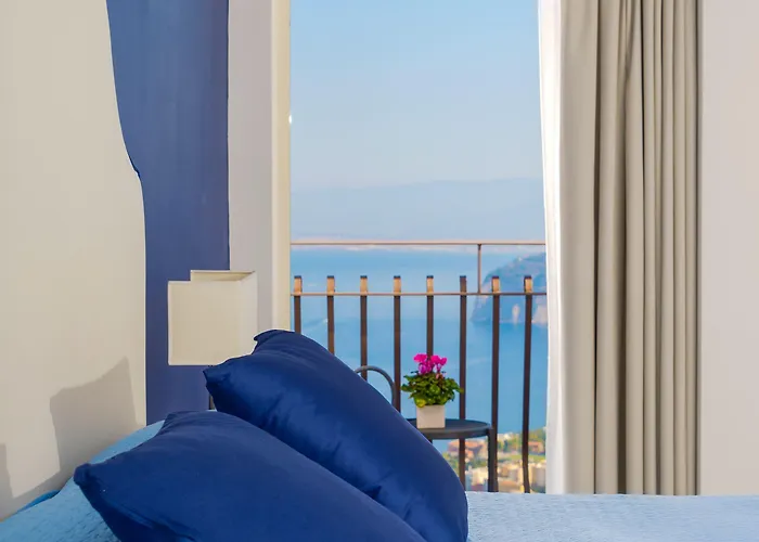 Отель La Vue D'or