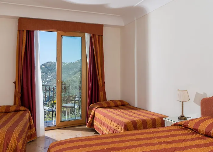 La Vue D'or 4*
